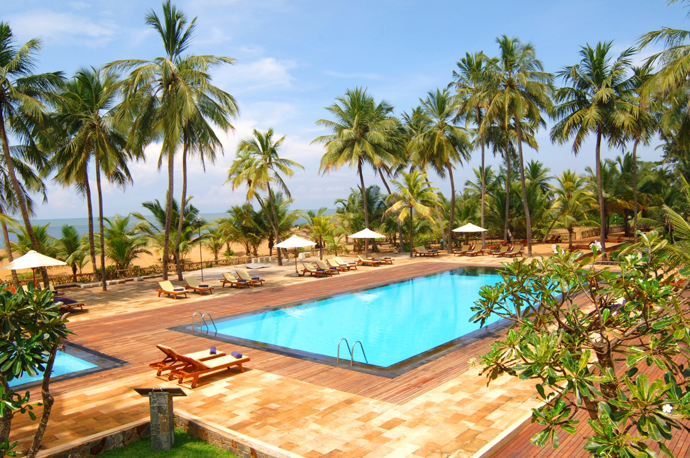 AVANI_Kalutara_pool_view_with_ocean_background