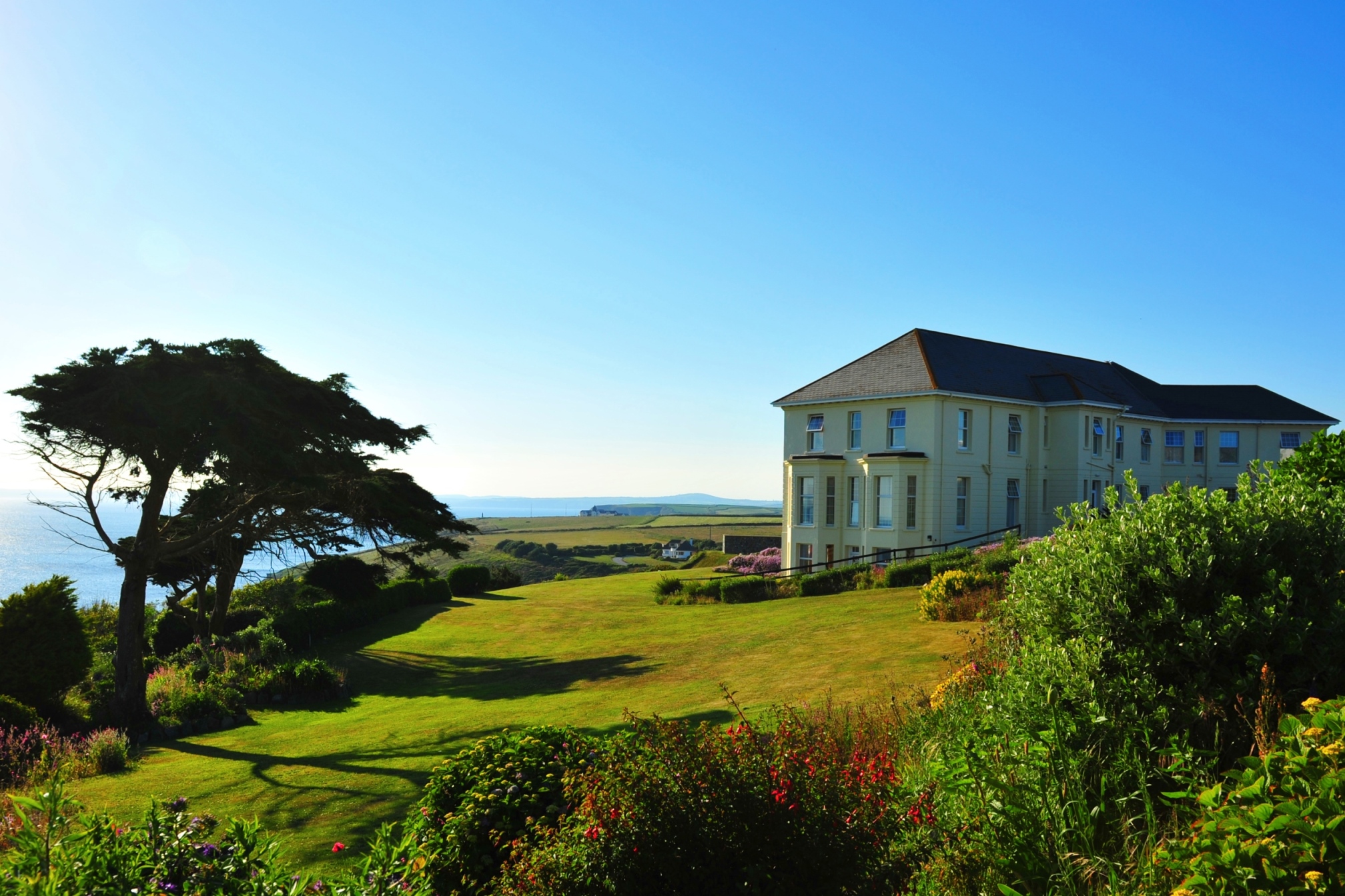0337 Polurrian Hotel, Lizard Peninsular, Cornwall, England