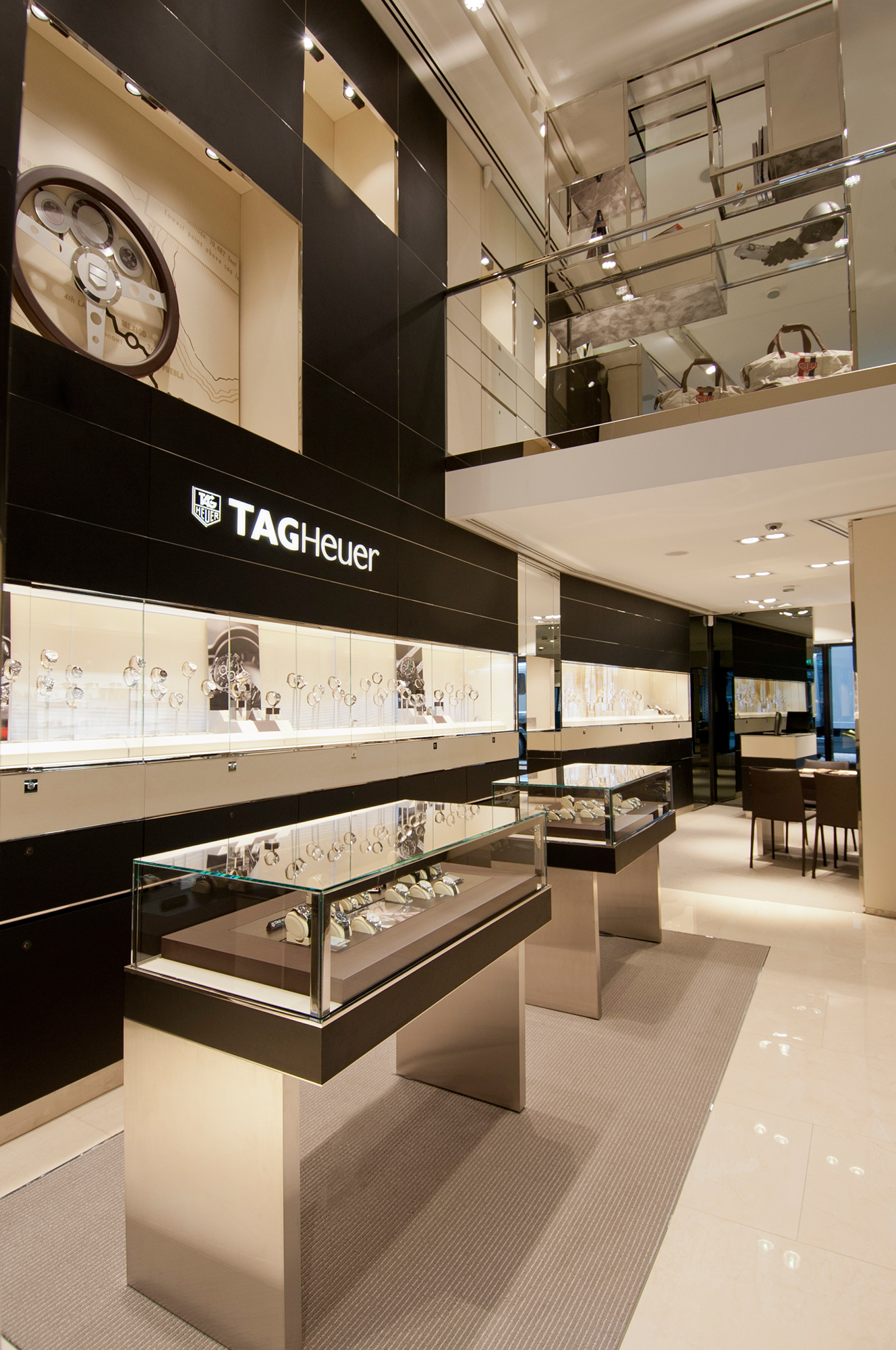 TAG-Heuer-Boutique-Frankfurt-am-Main-2013-(#3)