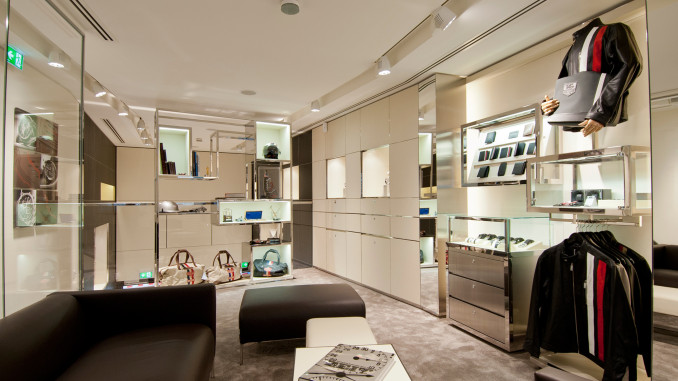TAG-Heuer-BoutiqueFrankfurt-am-Main-2013-(6)