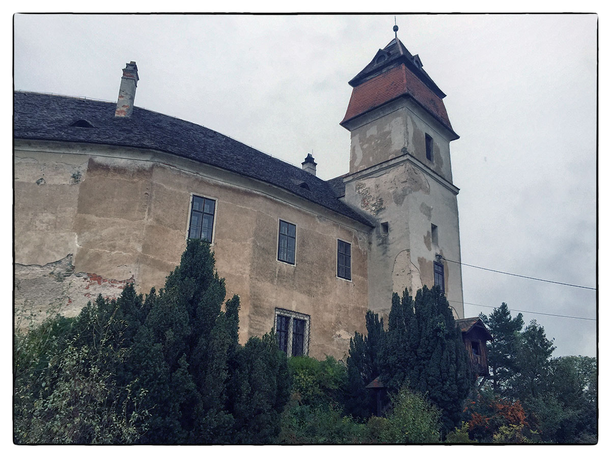 Burg Bernstein
