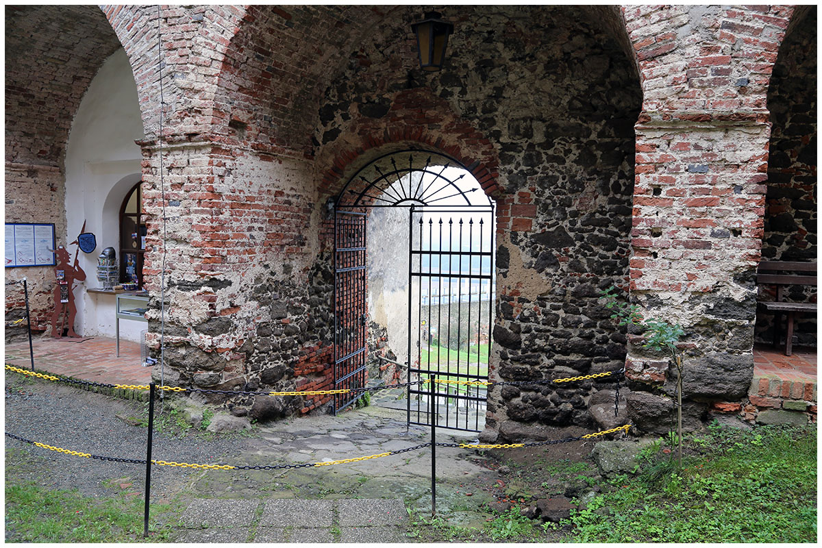 Burg-Guessing_3