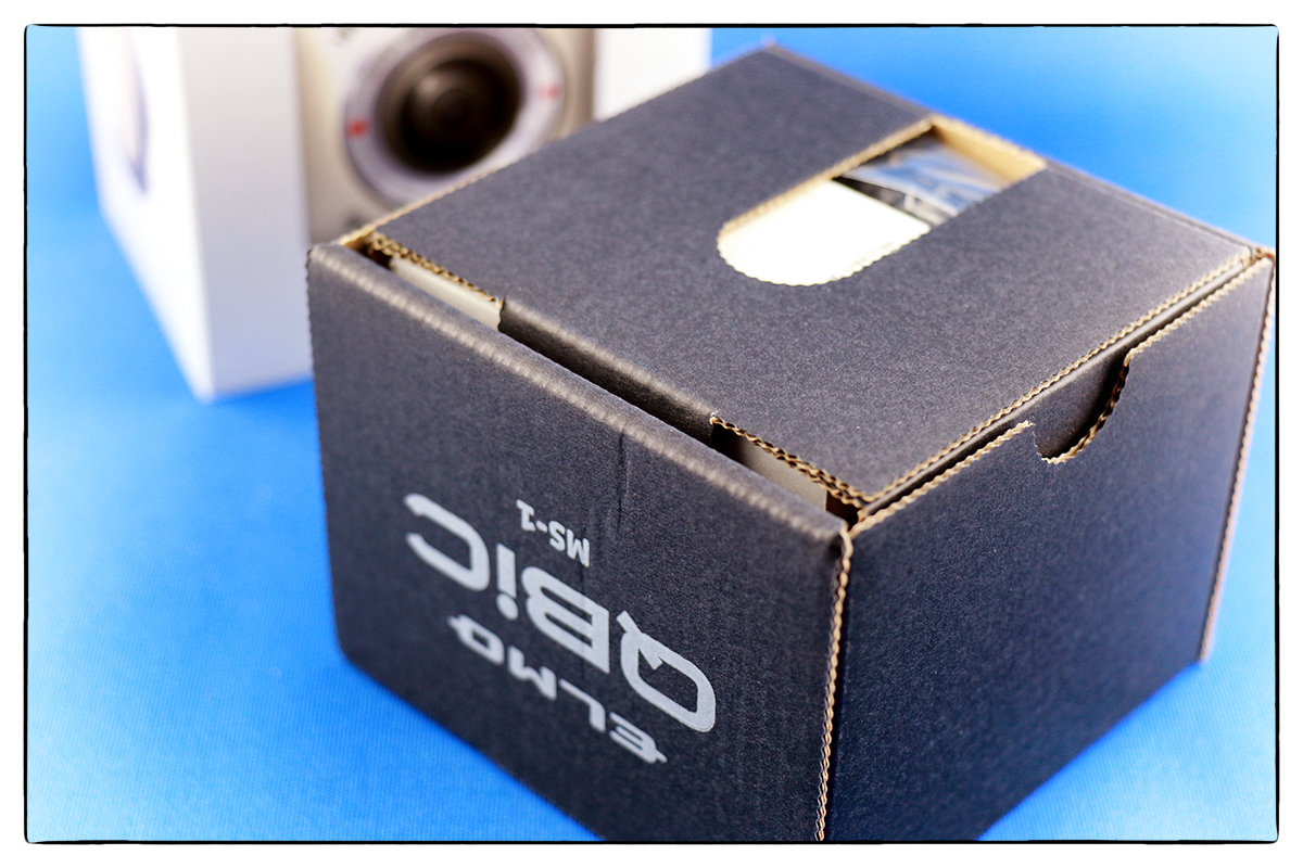 Action Camera ELMO QBiC mit Swarovski-Dekor