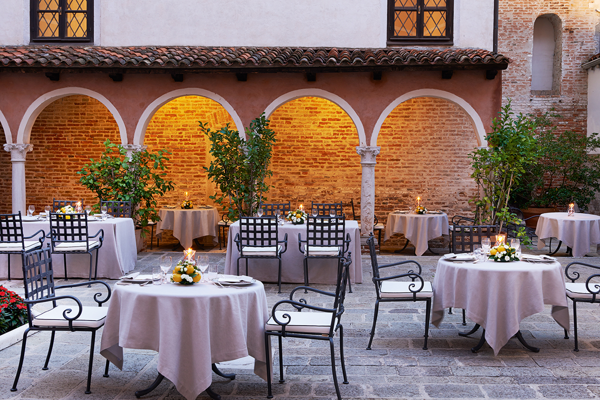 Insieme-Restaurant_str4123re.155831_15145_Print
