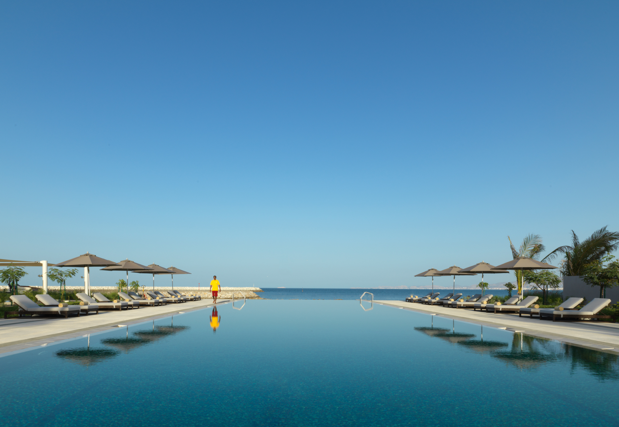 Kempinski Hotel Muscat_Infinity Pool