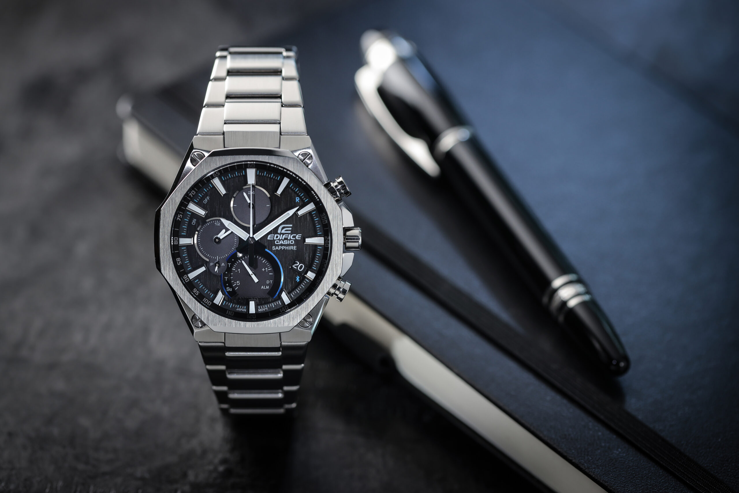 01_CASIO-EDIFICE_EQB-1100D_299-EUR-UVP